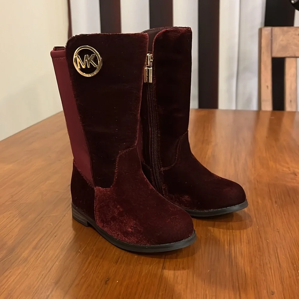 Michael Kors Emma Lily velour Boots new plum Girls Toddlers Size 8